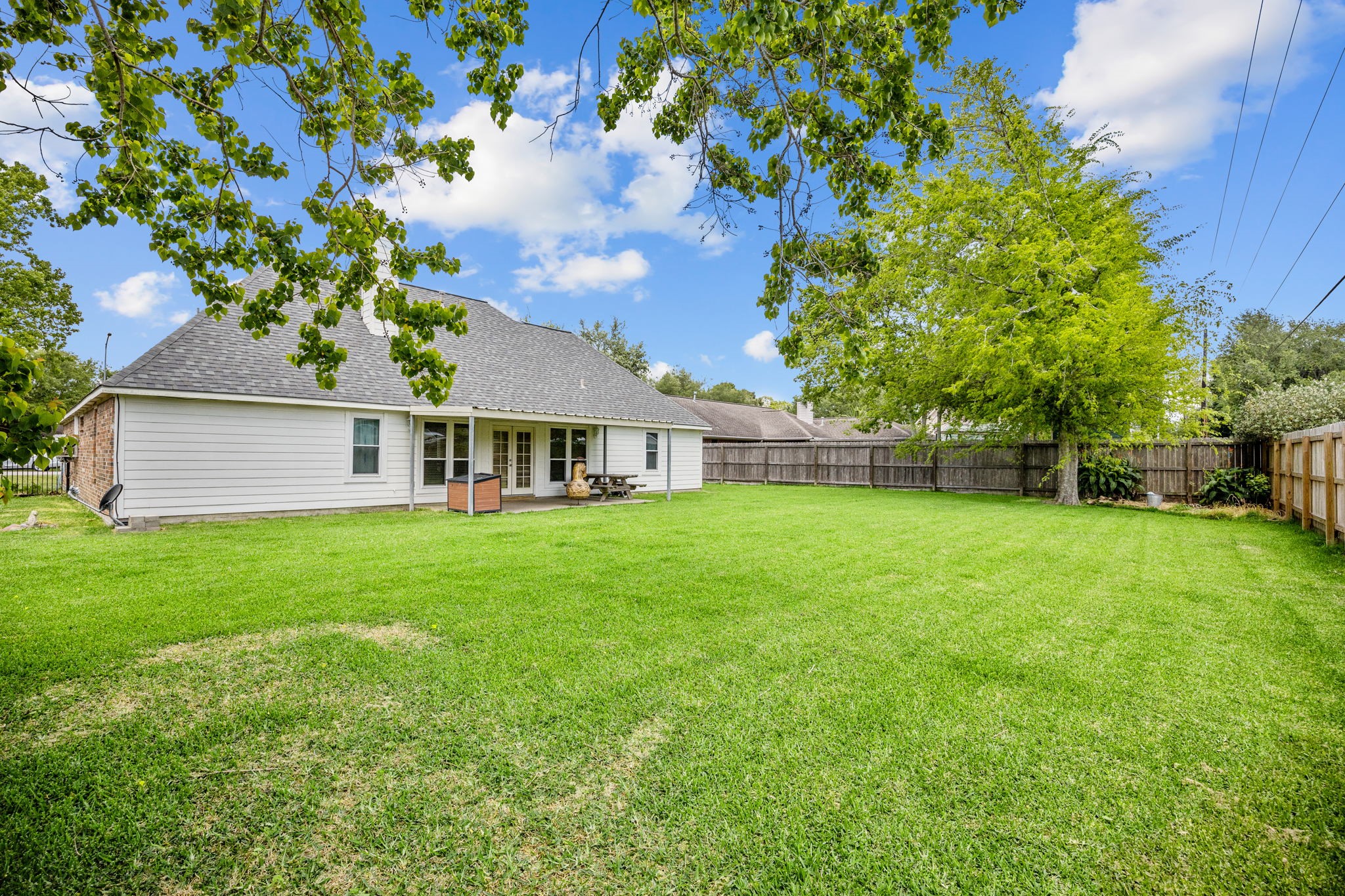 12318 E River Run Drive , Mont Belvieu, TX, 77523 | 45191761 | Realty Texas LLC