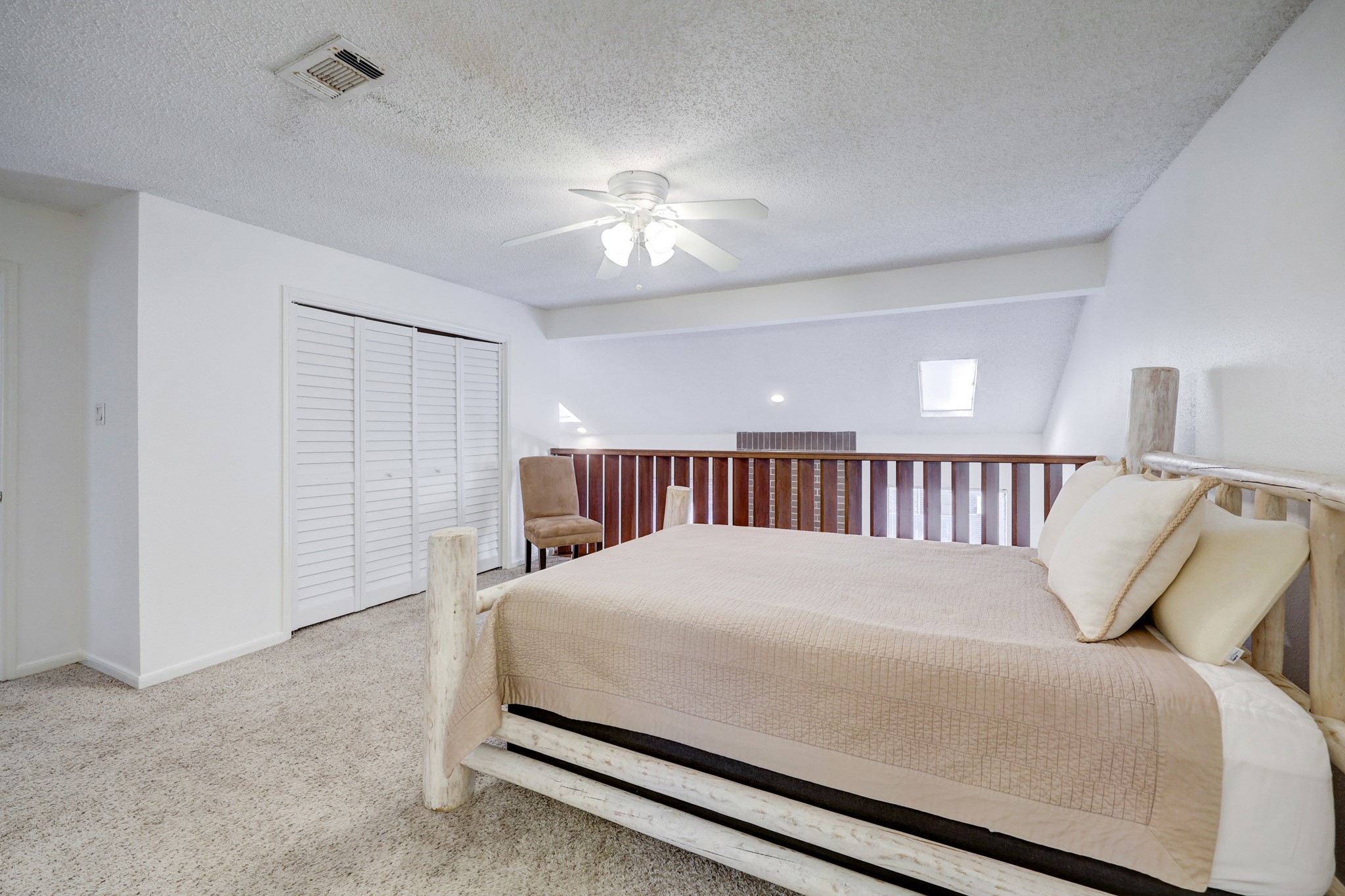 13804 HOLLOWGREEN Drive 33/308 , Houston, TX, 77082 | 49771237 | Realty Texas LLC