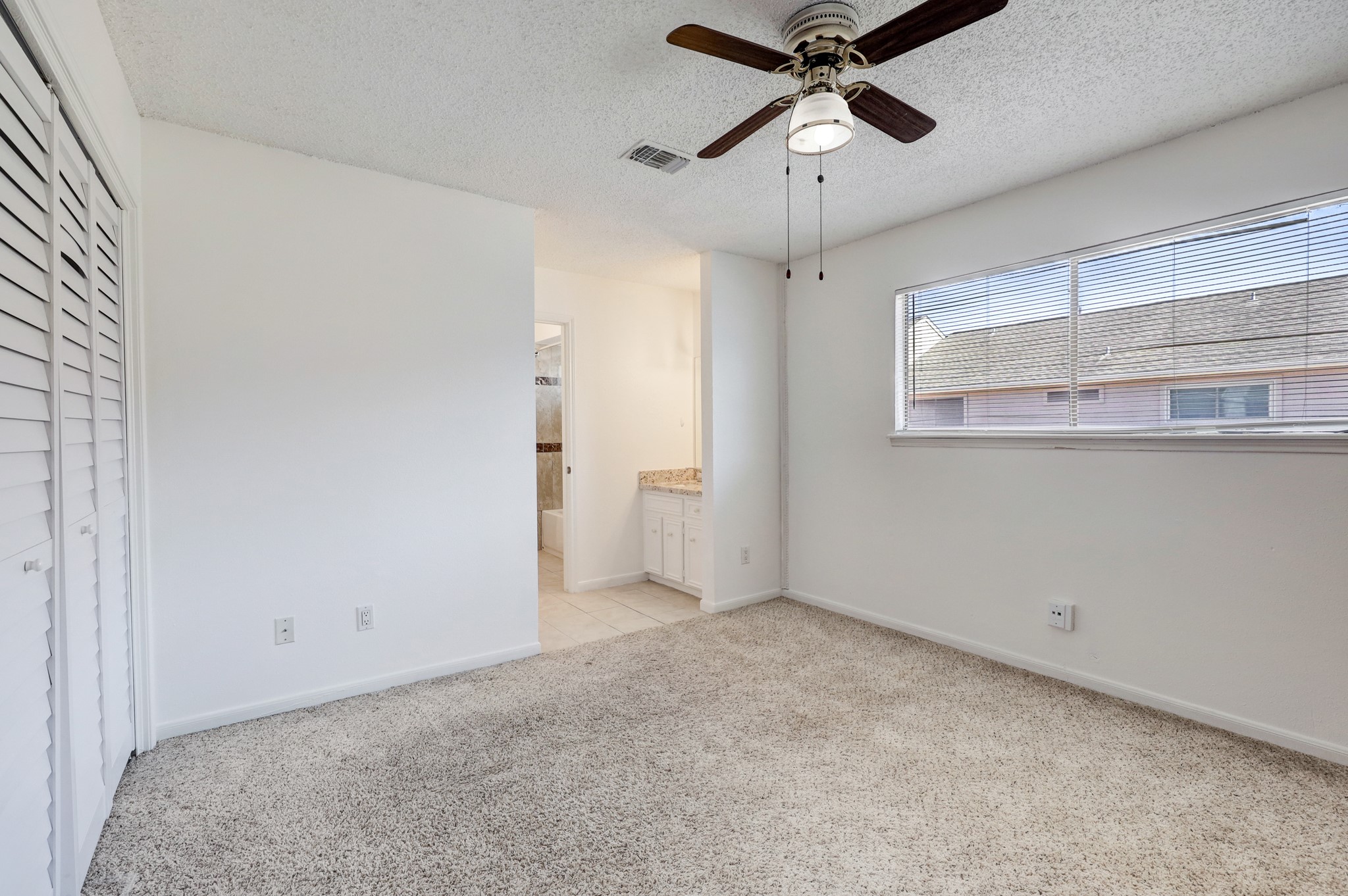 13804 HOLLOWGREEN Drive 33/308 , Houston, TX, 77082 | 49771237 | Realty Texas LLC