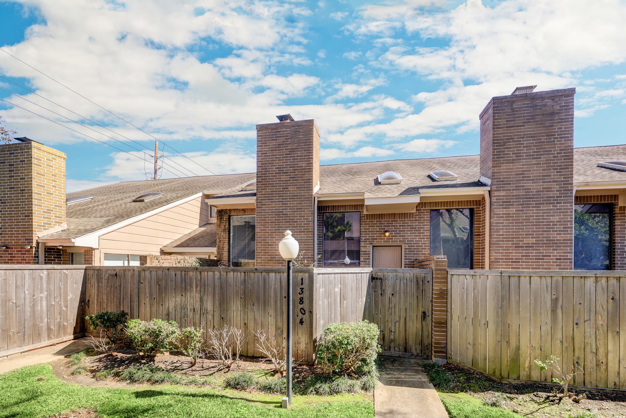 13804 HOLLOWGREEN Drive 33/308 , Houston, TX, 77082 | 49771237 | Realty Texas LLC