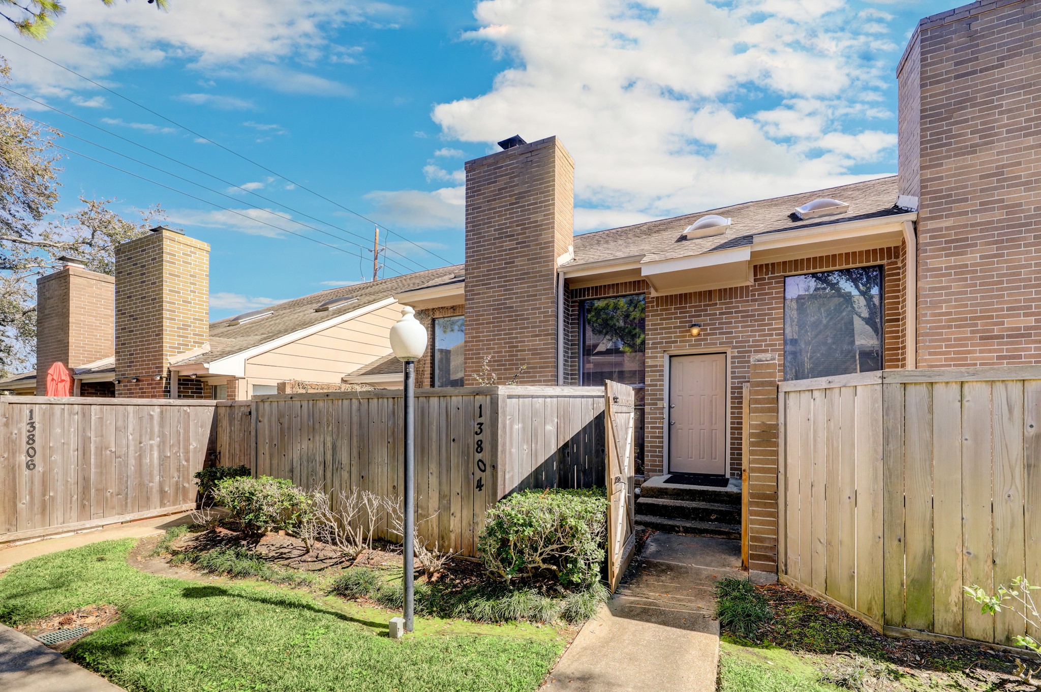 13804 HOLLOWGREEN Drive 33/308 , Houston, TX, 77082 | 49771237 | Realty Texas LLC
