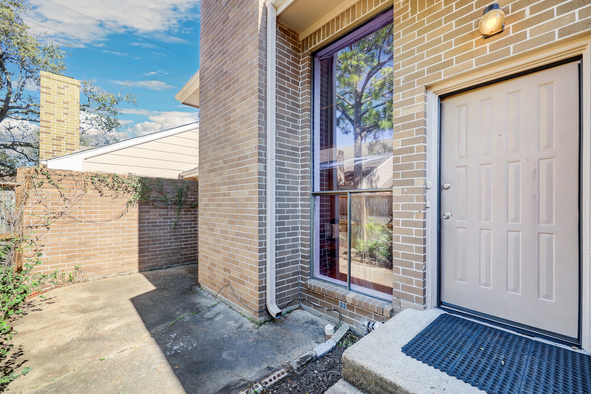 13804 HOLLOWGREEN Drive 33/308 , Houston, TX, 77082 | 49771237 | Realty Texas LLC
