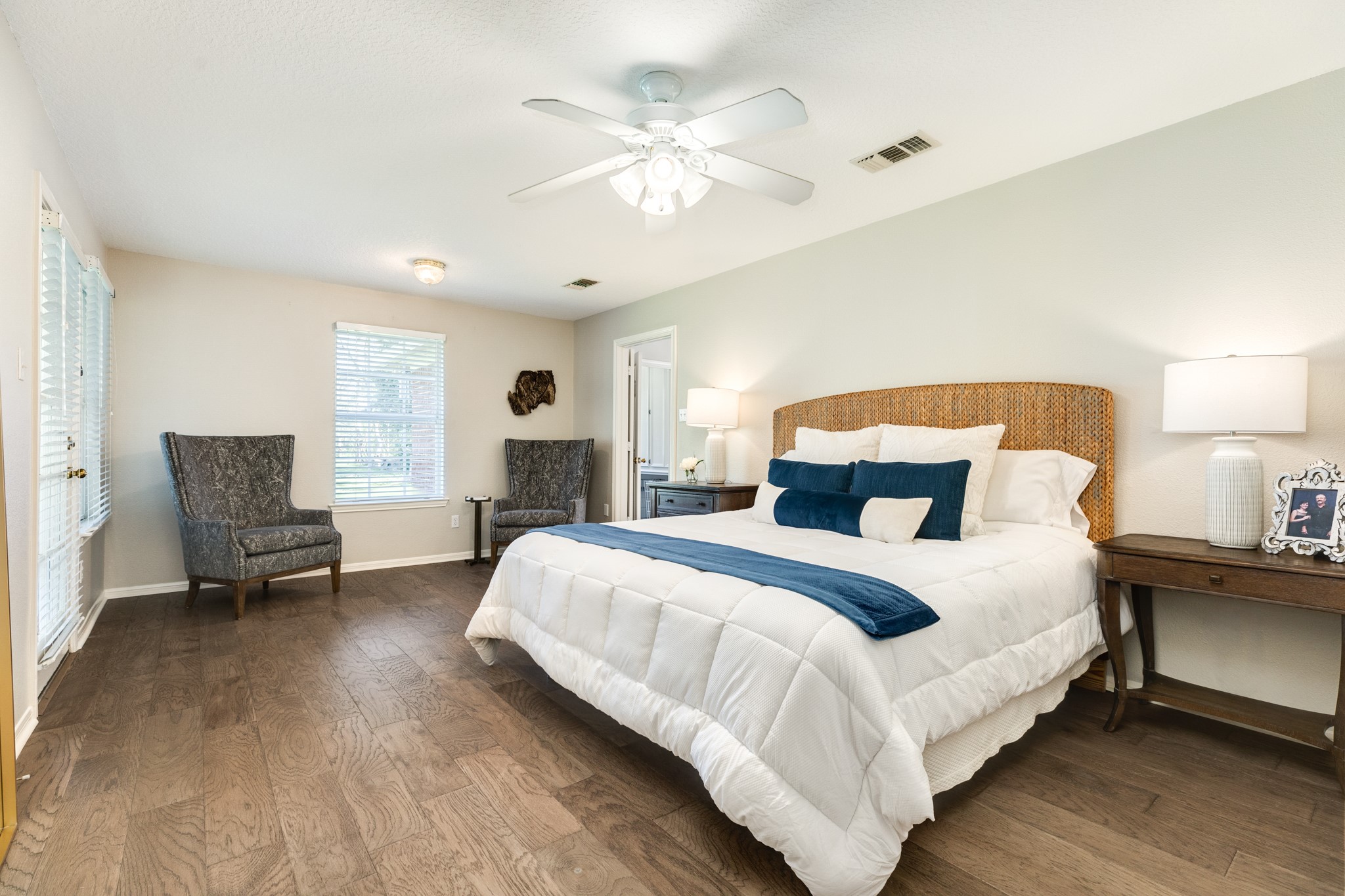 126 Sleepy Hollow Drive , Lake Jackson, TX, 77566 | 67355223 | Realty Texas LLC