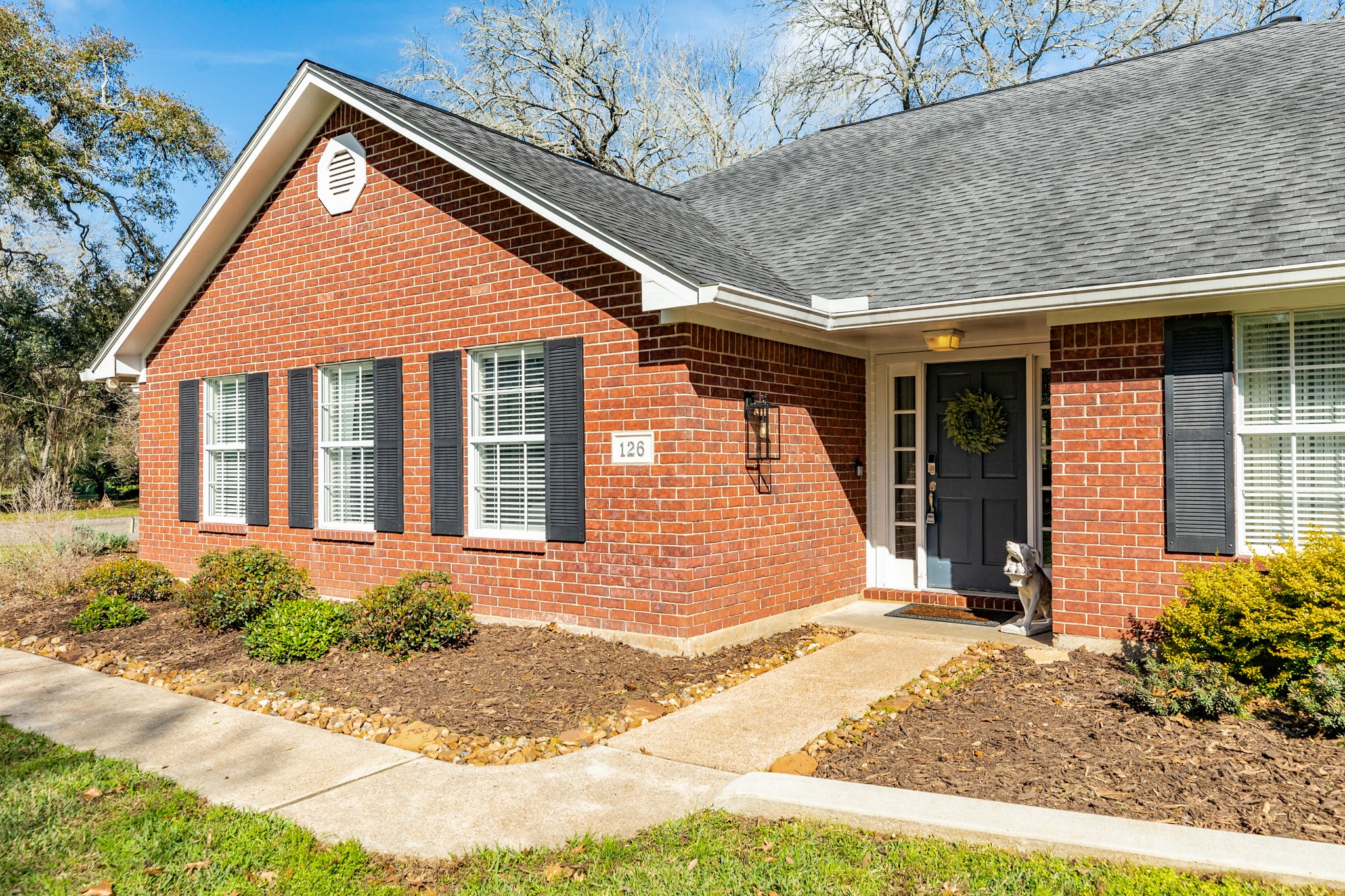 126 Sleepy Hollow Drive , Lake Jackson, TX, 77566 | 67355223 | Realty Texas LLC