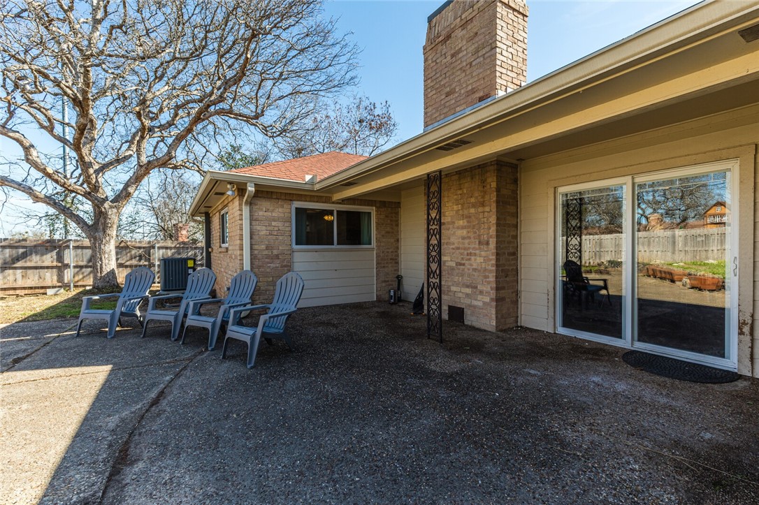 1132 Redondo Drive , Woodway, TX, 76712 | 220840 | Realty Texas LLC