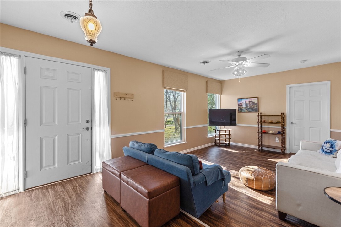 1132 Redondo Drive , Woodway, TX, 76712 | 220840 | Realty Texas LLC