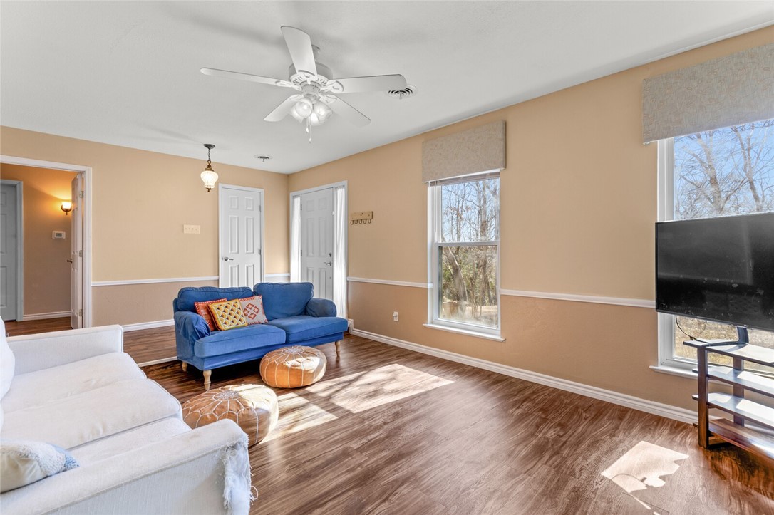 1132 Redondo Drive , Woodway, TX, 76712 | 220840 | Realty Texas LLC