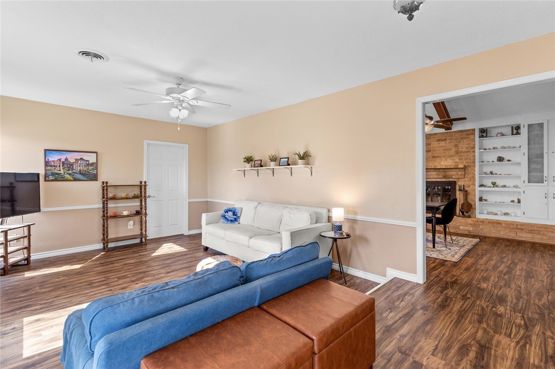 1132 Redondo Drive , Woodway, TX, 76712 | 220840 | Realty Texas LLC