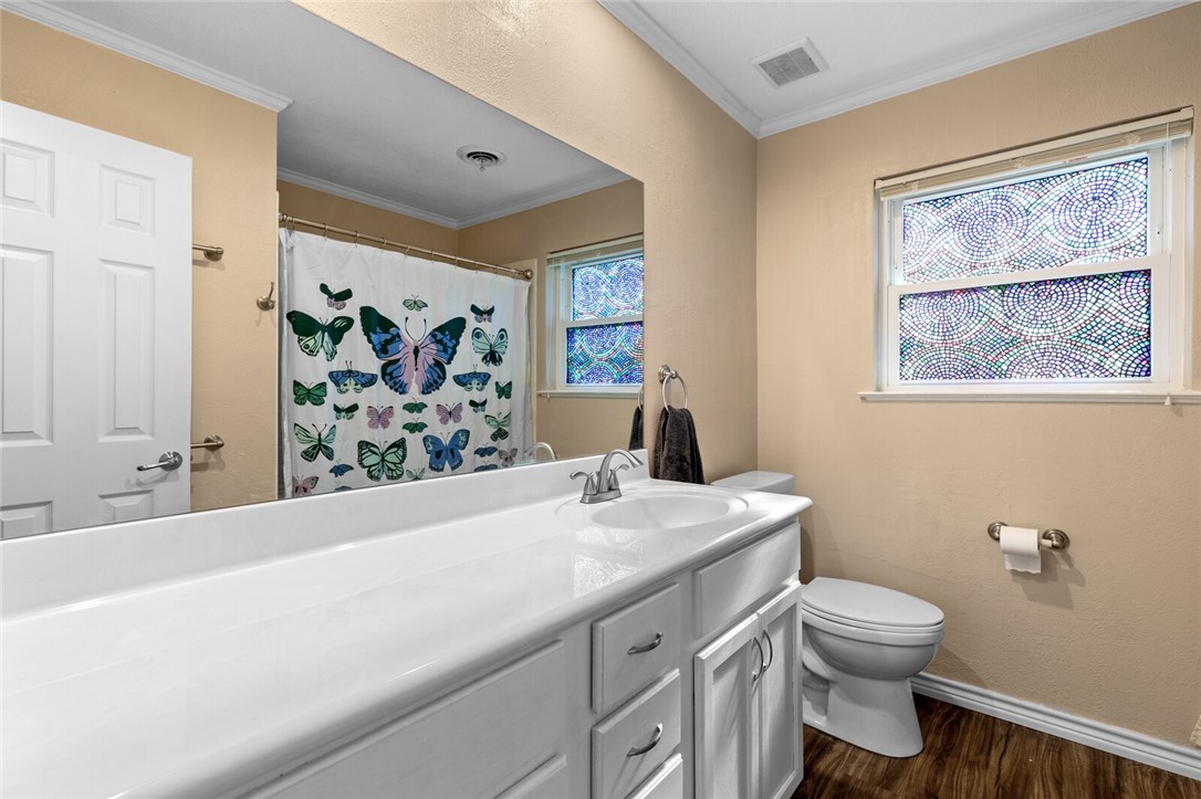 1132 Redondo Drive , Woodway, TX, 76712 | 220840 | Realty Texas LLC