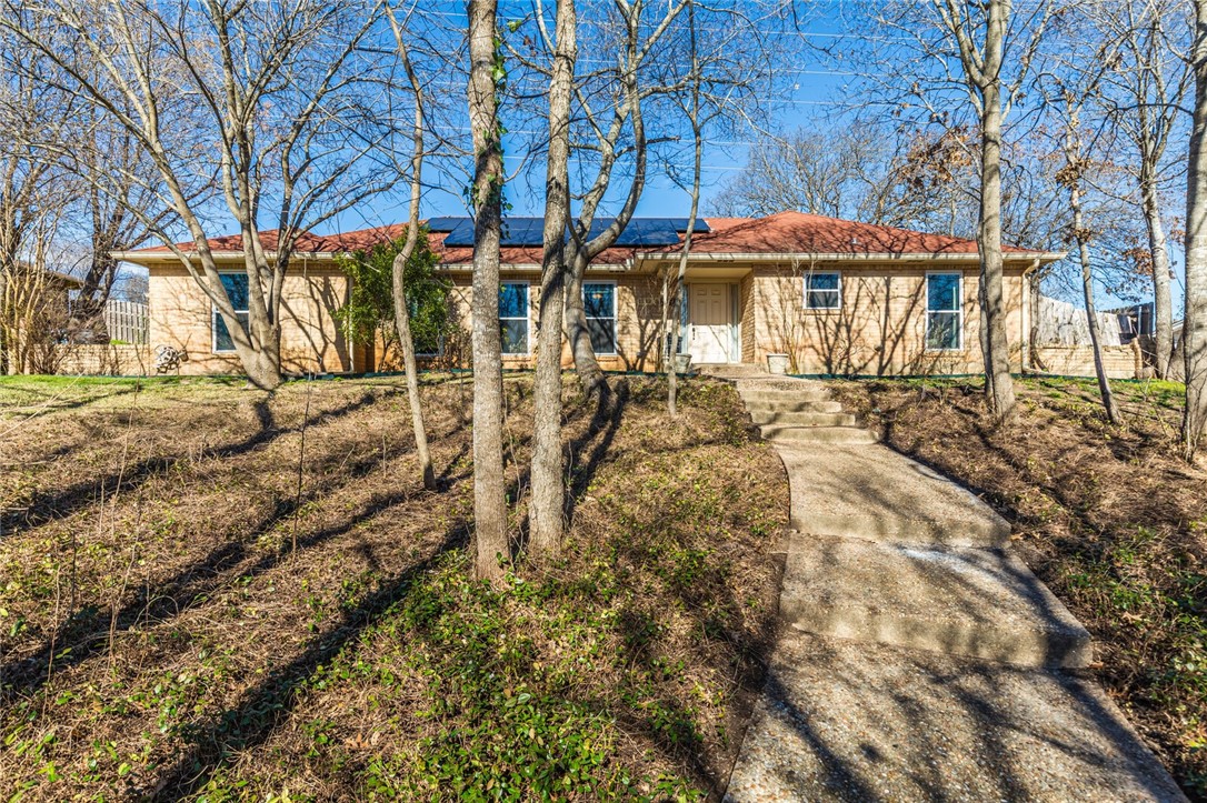 1132 Redondo Drive , Woodway, TX, 76712 | 220840 | Realty Texas LLC