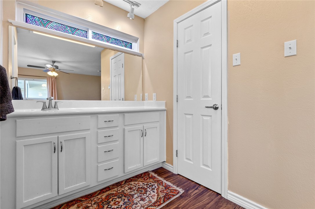 1132 Redondo Drive , Woodway, TX, 76712 | 220840 | Realty Texas LLC