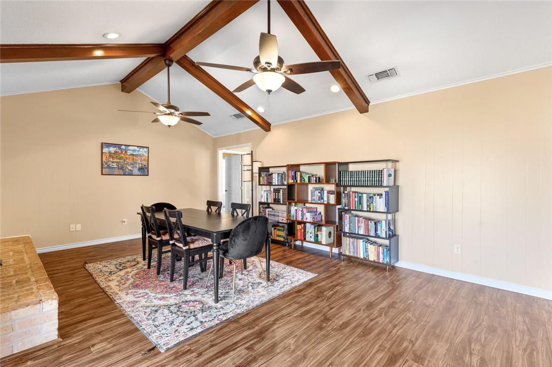 1132 Redondo Drive , Woodway, TX, 76712 | 220840 | Realty Texas LLC