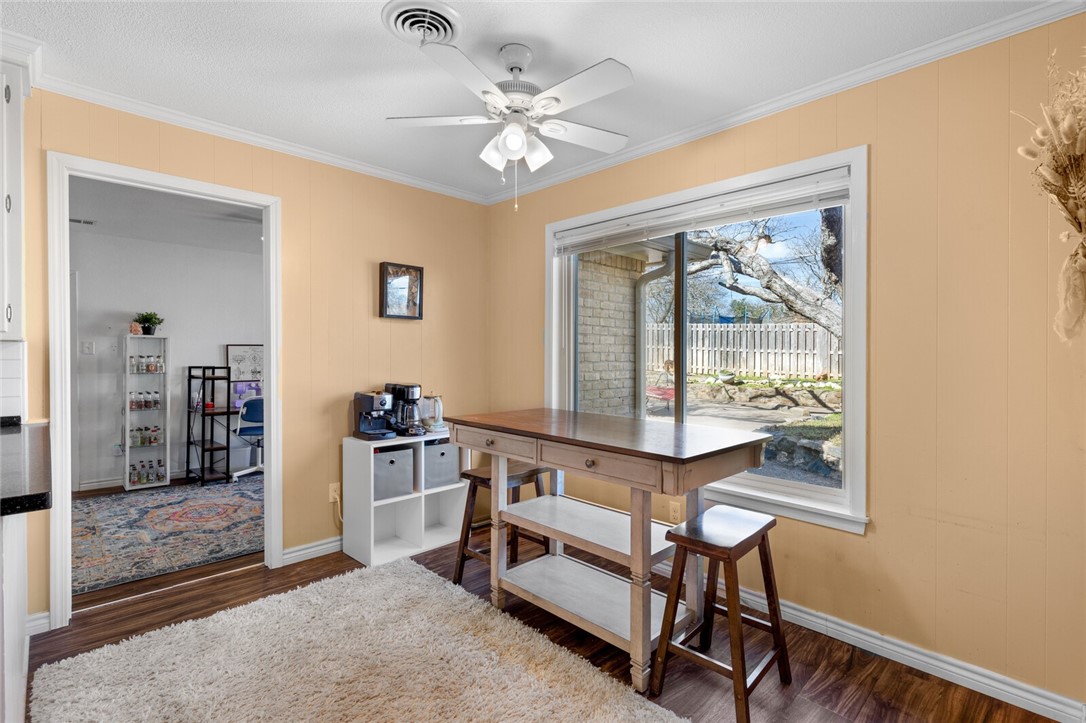 1132 Redondo Drive , Woodway, TX, 76712 | 220840 | Realty Texas LLC