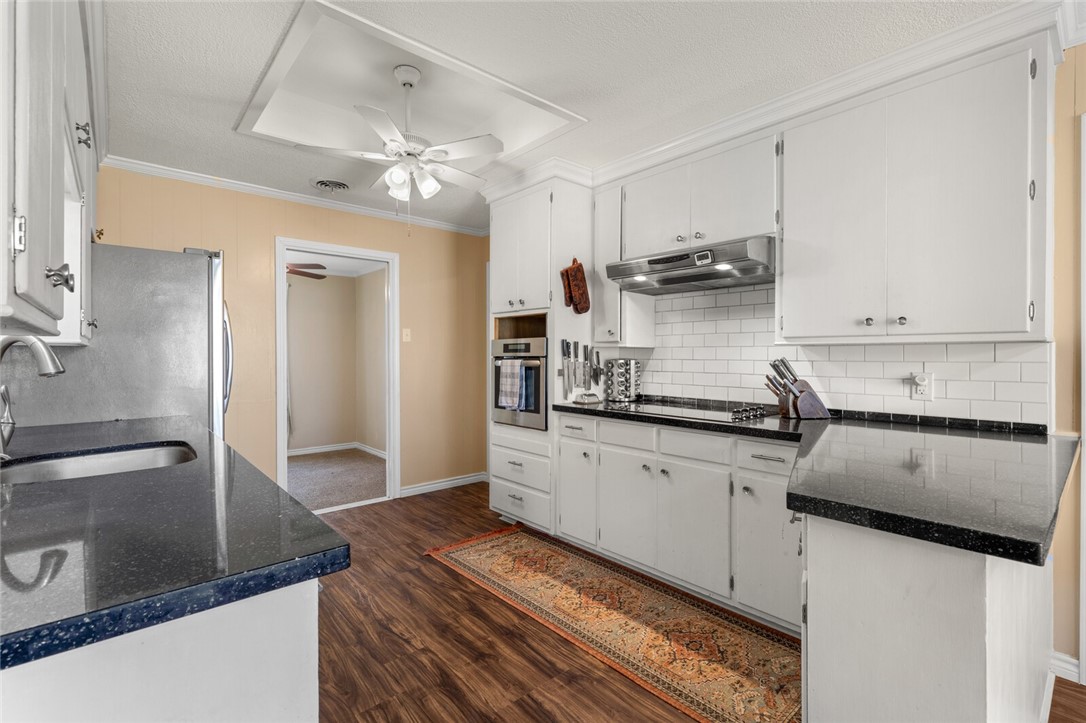 1132 Redondo Drive , Woodway, TX, 76712 | 220840 | Realty Texas LLC