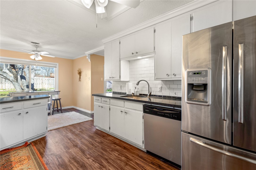 1132 Redondo Drive , Woodway, TX, 76712 | 220840 | Realty Texas LLC
