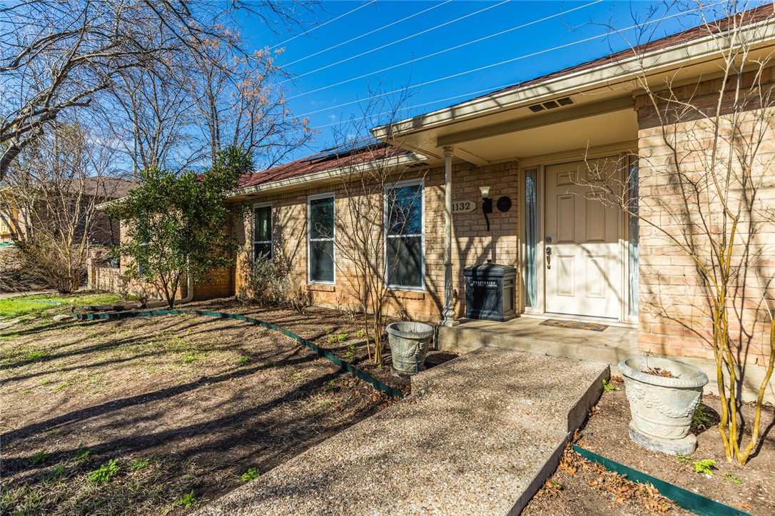 1132 Redondo Drive , Woodway, TX, 76712 | 220840 | Realty Texas LLC