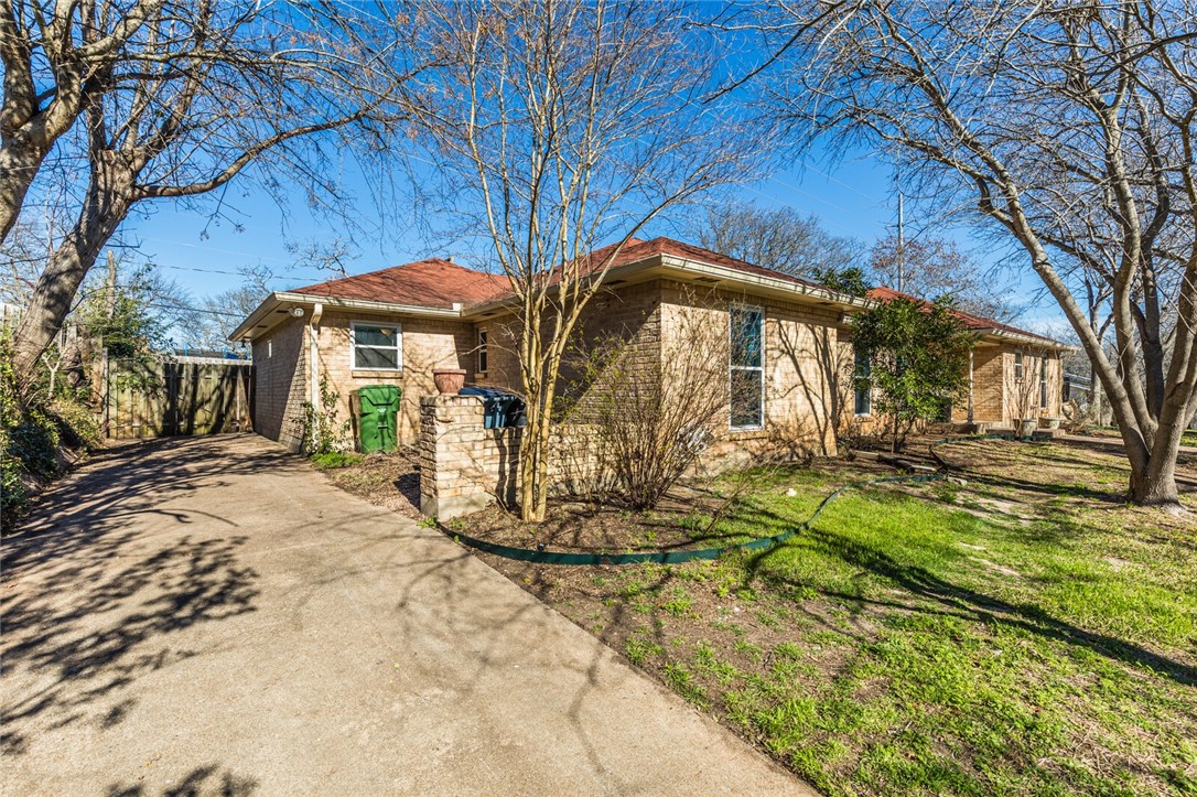 1132 Redondo Drive , Woodway, TX, 76712 | 220840 | Realty Texas LLC