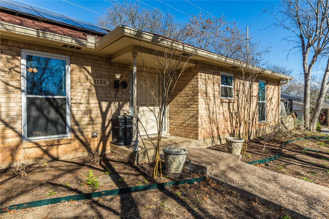 1132 Redondo Drive , Woodway, TX, 76712 | 220840 | Realty Texas LLC