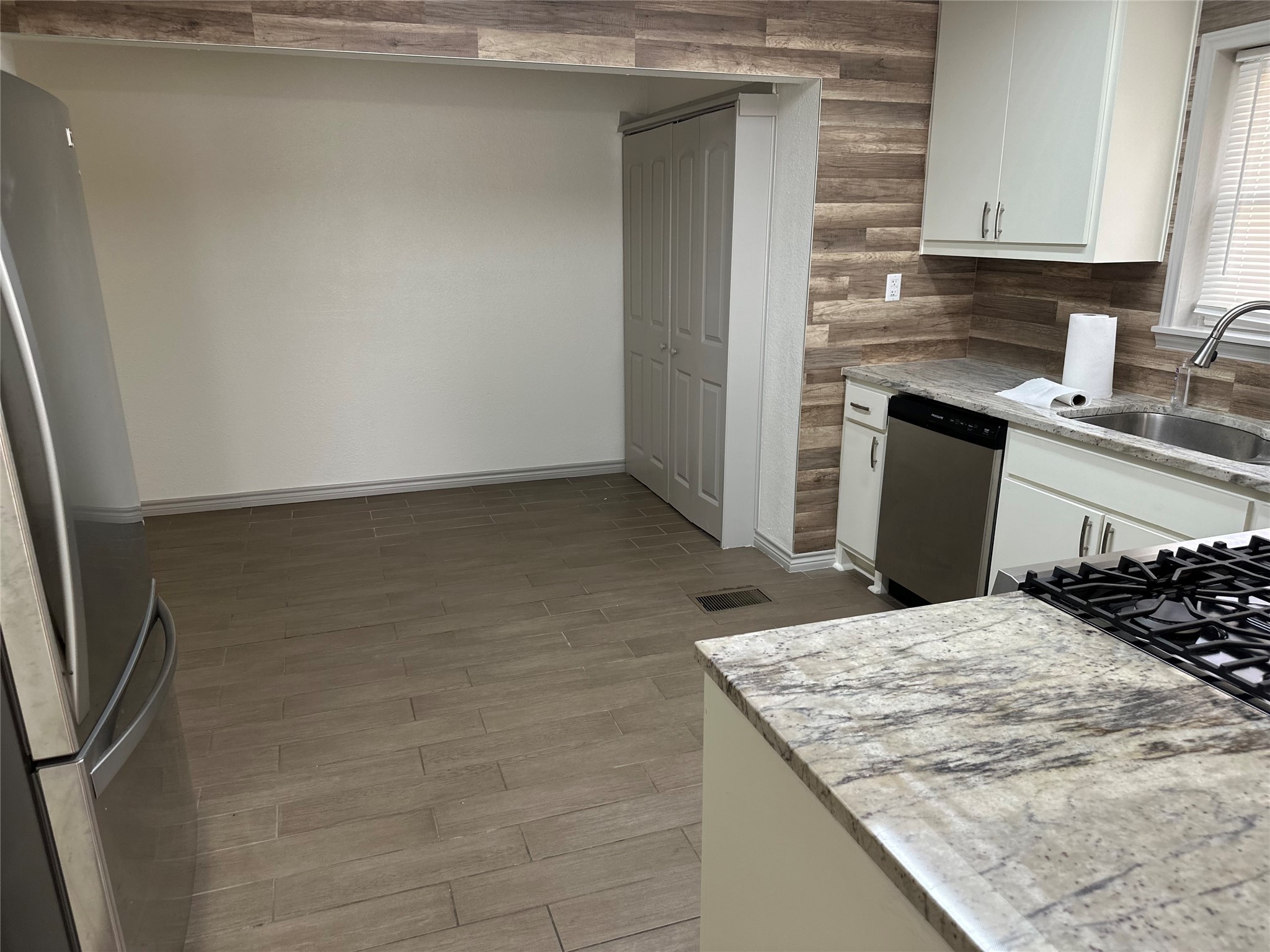809 Cliffdale Avenue , Dallas, TX, 75211 | 20541136 | Realty Texas LLC
