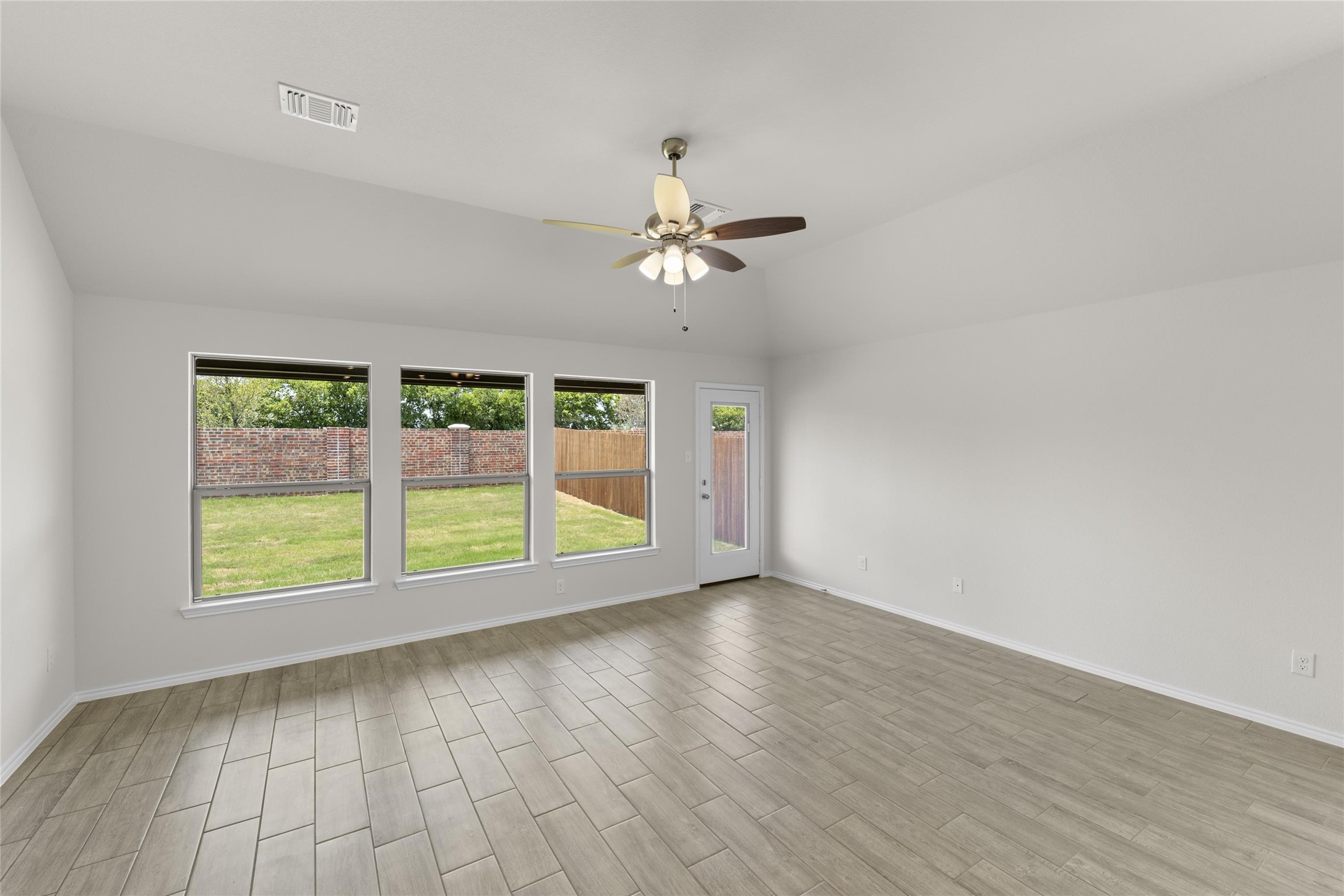 10312 Dittany Lane , Fort Worth, TX, 76036 | 20542385 | Realty Texas LLC