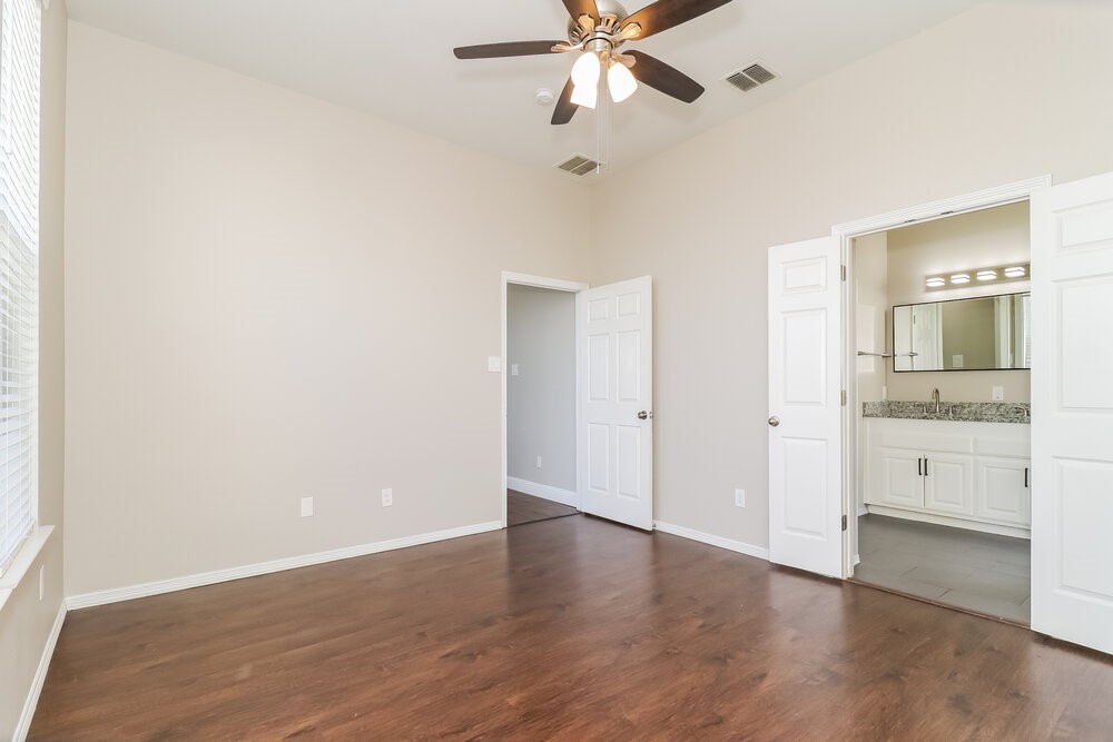 8069 Whitney Lane , Fort Worth, TX, 76120 | 20542459 | Realty Texas LLC