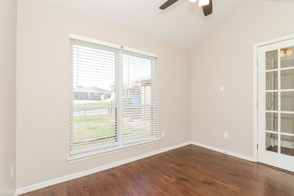 8069 Whitney Lane , Fort Worth, TX, 76120 | 20542459 | Realty Texas LLC