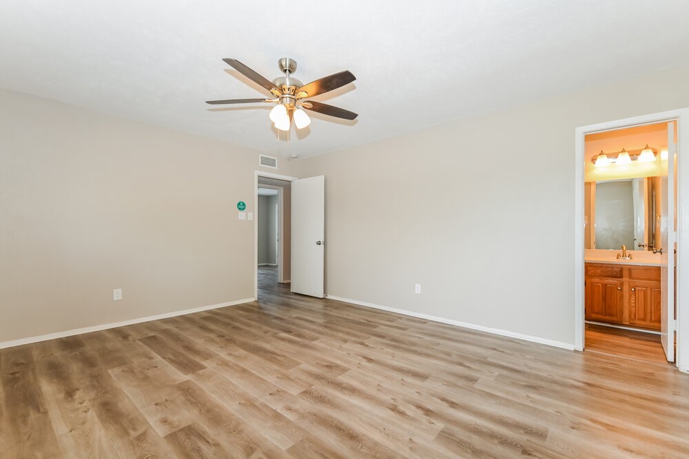 1301 Southridge Drive , Lancaster, TX, 75146 | 20543647 | Realty Texas LLC