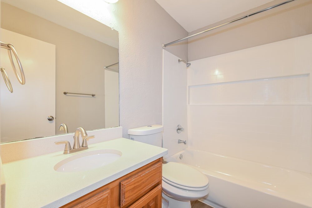 1301 Southridge Drive , Lancaster, TX, 75146 | 20543647 | Realty Texas LLC