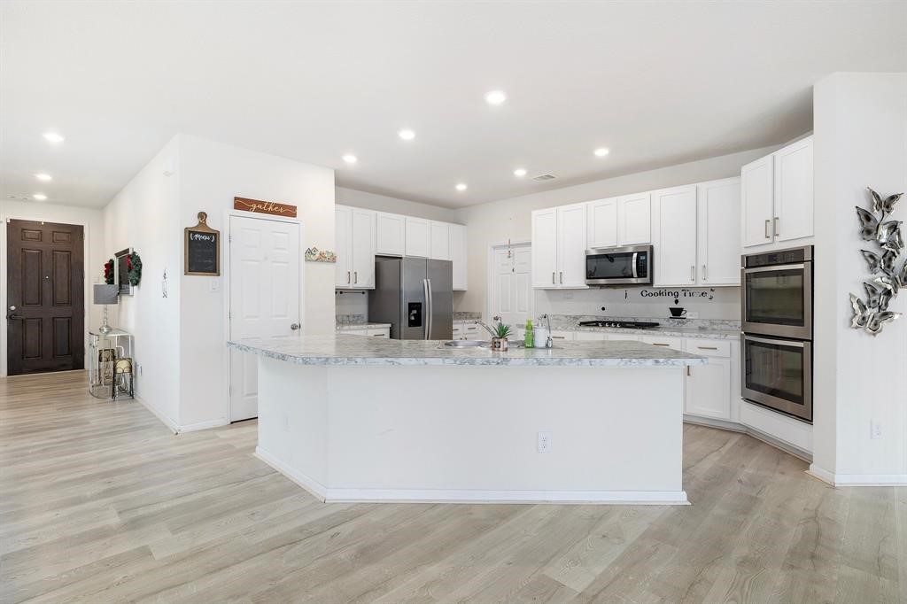 2635 Oakwood Bluff Trail , Houston, TX, 77038 | 31817925 | Realty Texas LLC