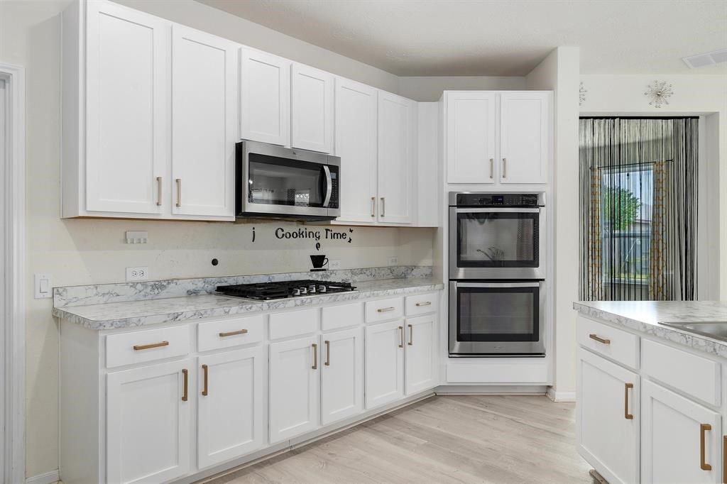 2635 Oakwood Bluff Trail , Houston, TX, 77038 | 31817925 | Realty Texas LLC