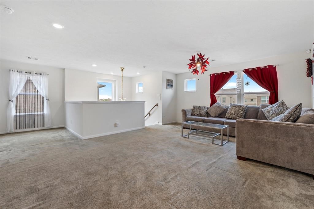 2635 Oakwood Bluff Trail , Houston, TX, 77038 | 31817925 | Realty Texas LLC
