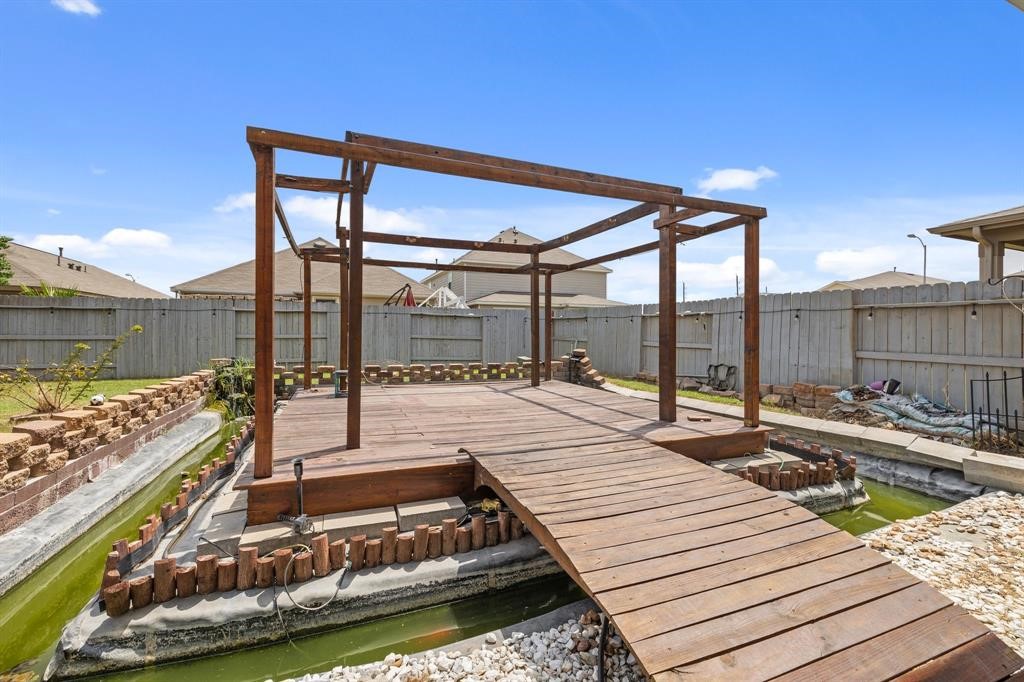 2635 Oakwood Bluff Trail , Houston, TX, 77038 | 31817925 | Realty Texas LLC