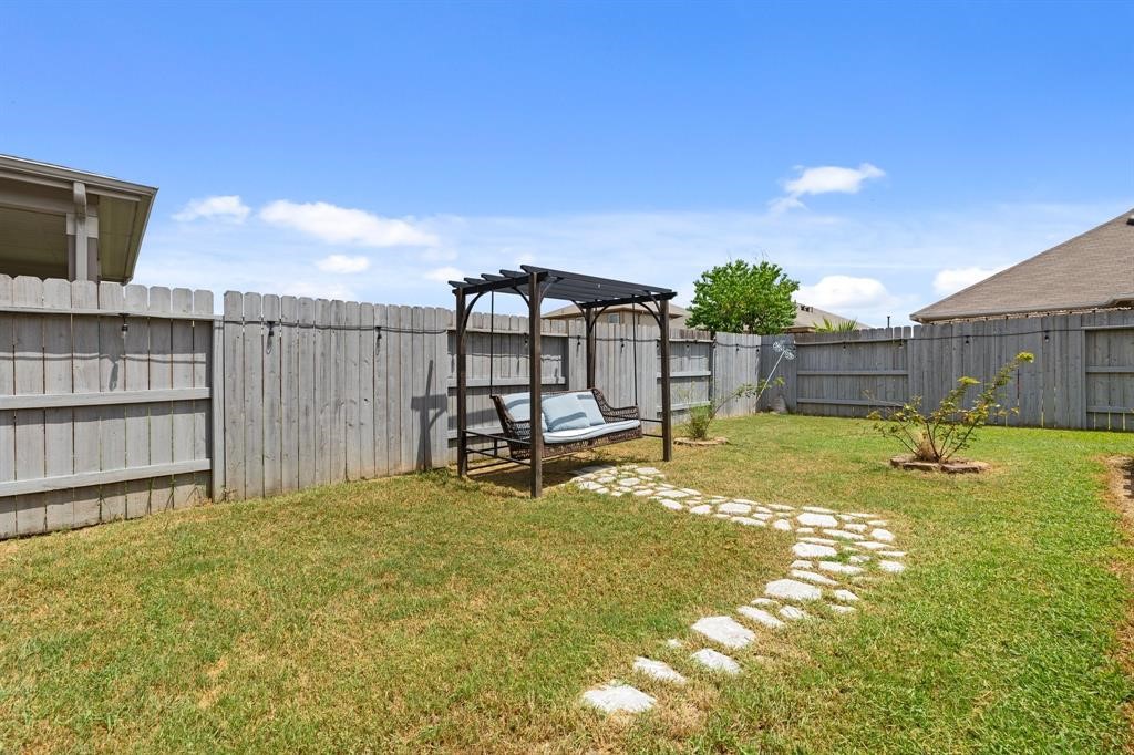 2635 Oakwood Bluff Trail , Houston, TX, 77038 | 31817925 | Realty Texas LLC