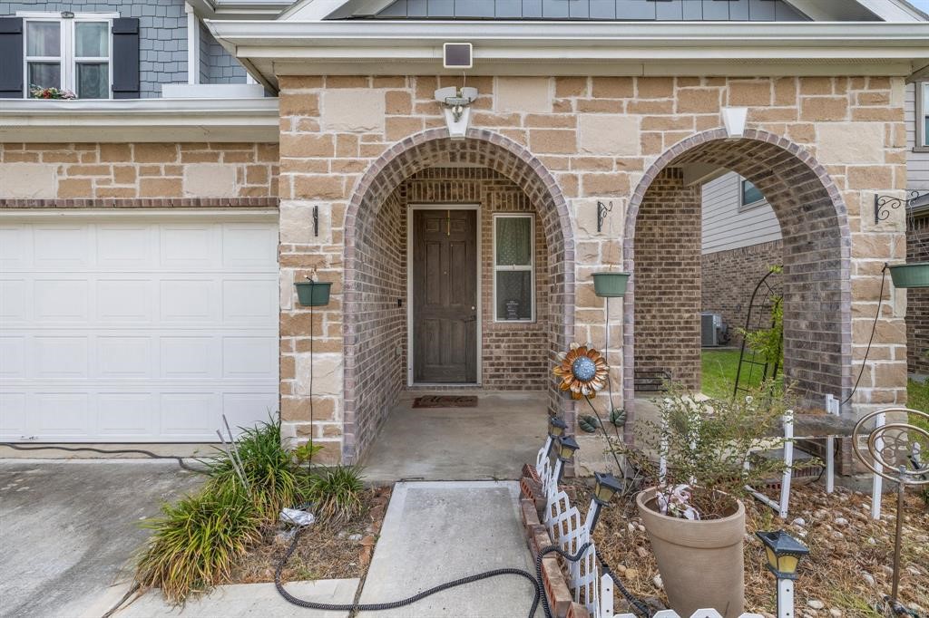 2635 Oakwood Bluff Trail , Houston, TX, 77038 | 31817925 | Realty Texas LLC
