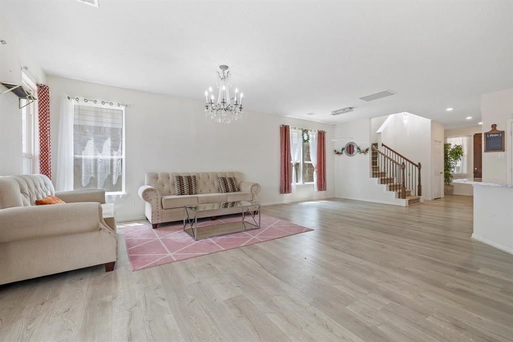 2635 Oakwood Bluff Trail , Houston, TX, 77038 | 31817925 | Realty Texas LLC