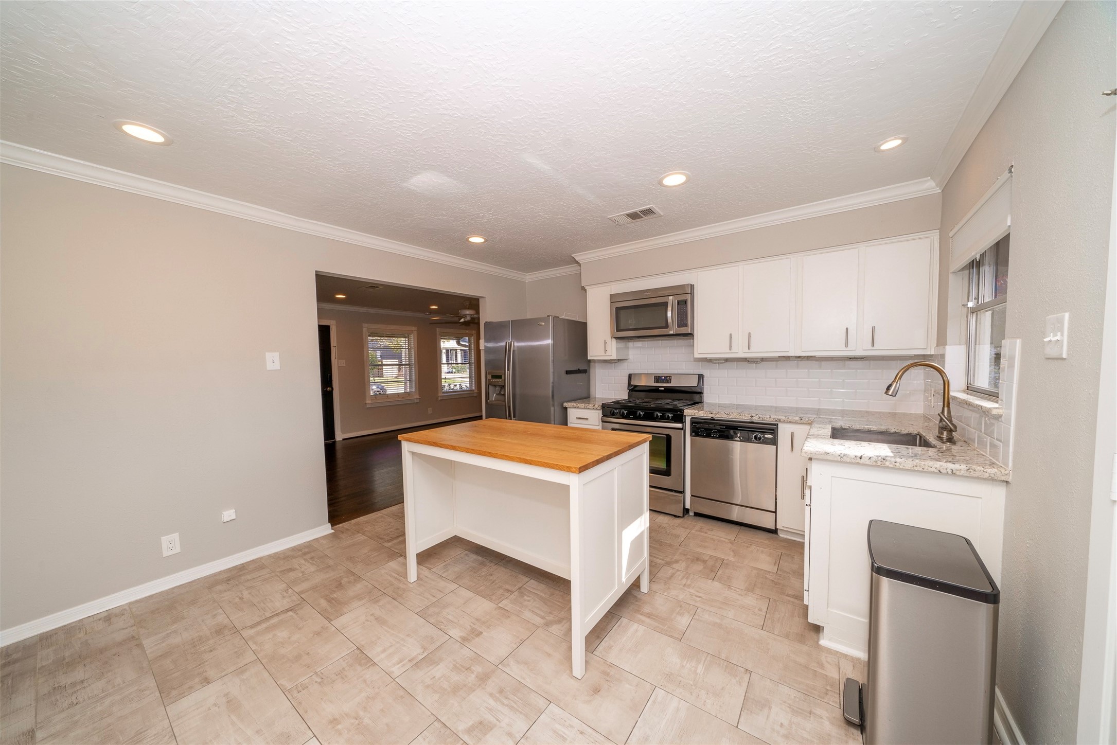 2207 Althea Drive , Houston, TX, 77018 | 67526572 | Realty Texas LLC