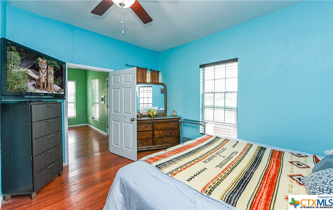 517 S 15th Street , Temple, TX, 76504 | 533493 | Realty Texas LLC