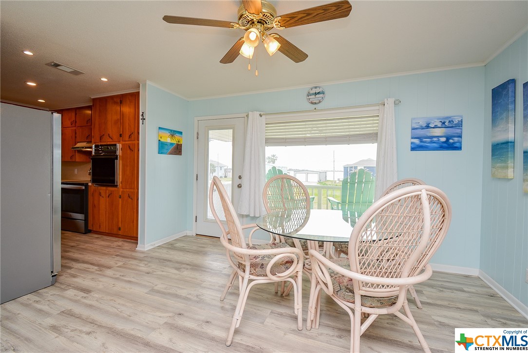 1188 Bayview Drive , Palacios, TX, 77465 | 534990 | Realty Texas LLC