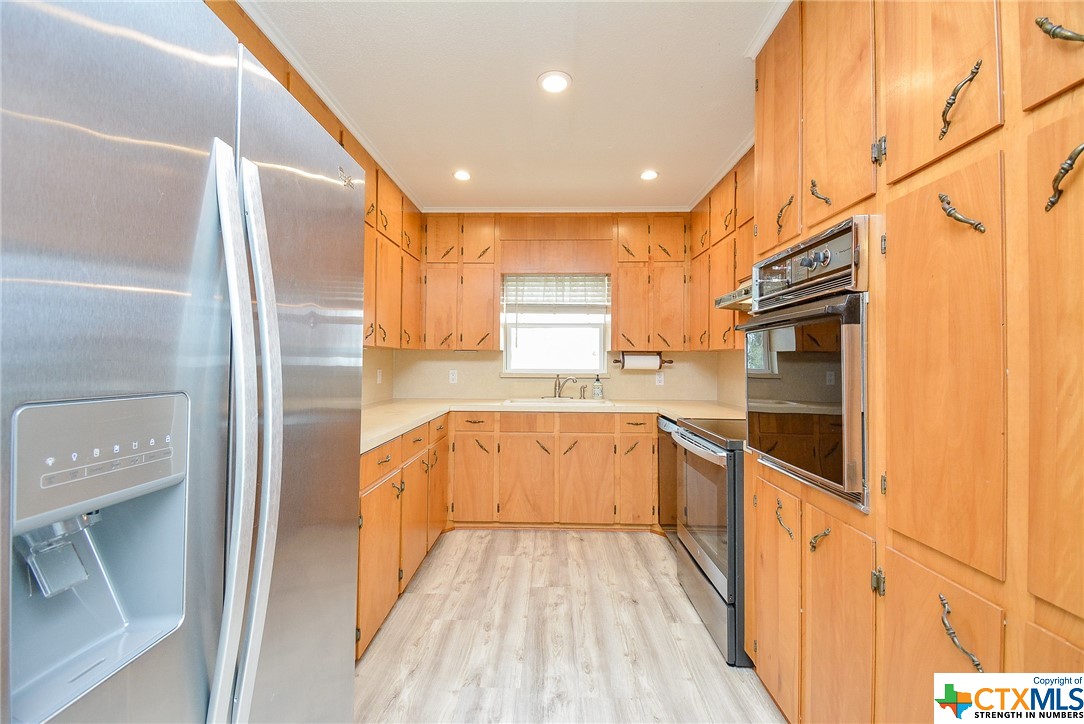 1188 Bayview Drive , Palacios, TX, 77465 | 534990 | Realty Texas LLC