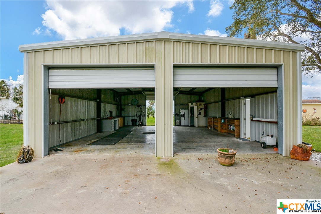 1188 Bayview Drive , Palacios, TX, 77465 | 534990 | Realty Texas LLC
