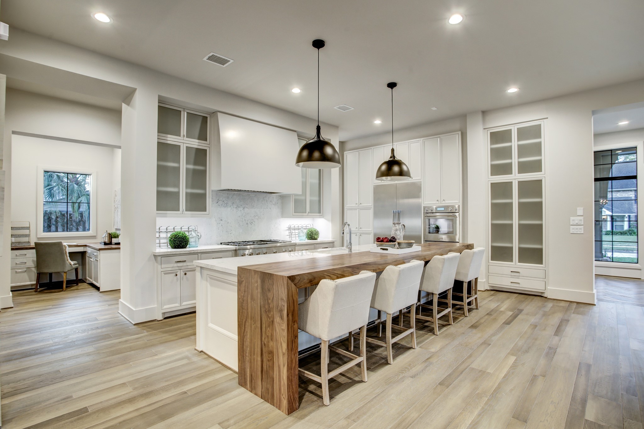 1222 Glourie Drive , Hilshire Village, TX, 77055 | 94339697 | Realty Texas LLC