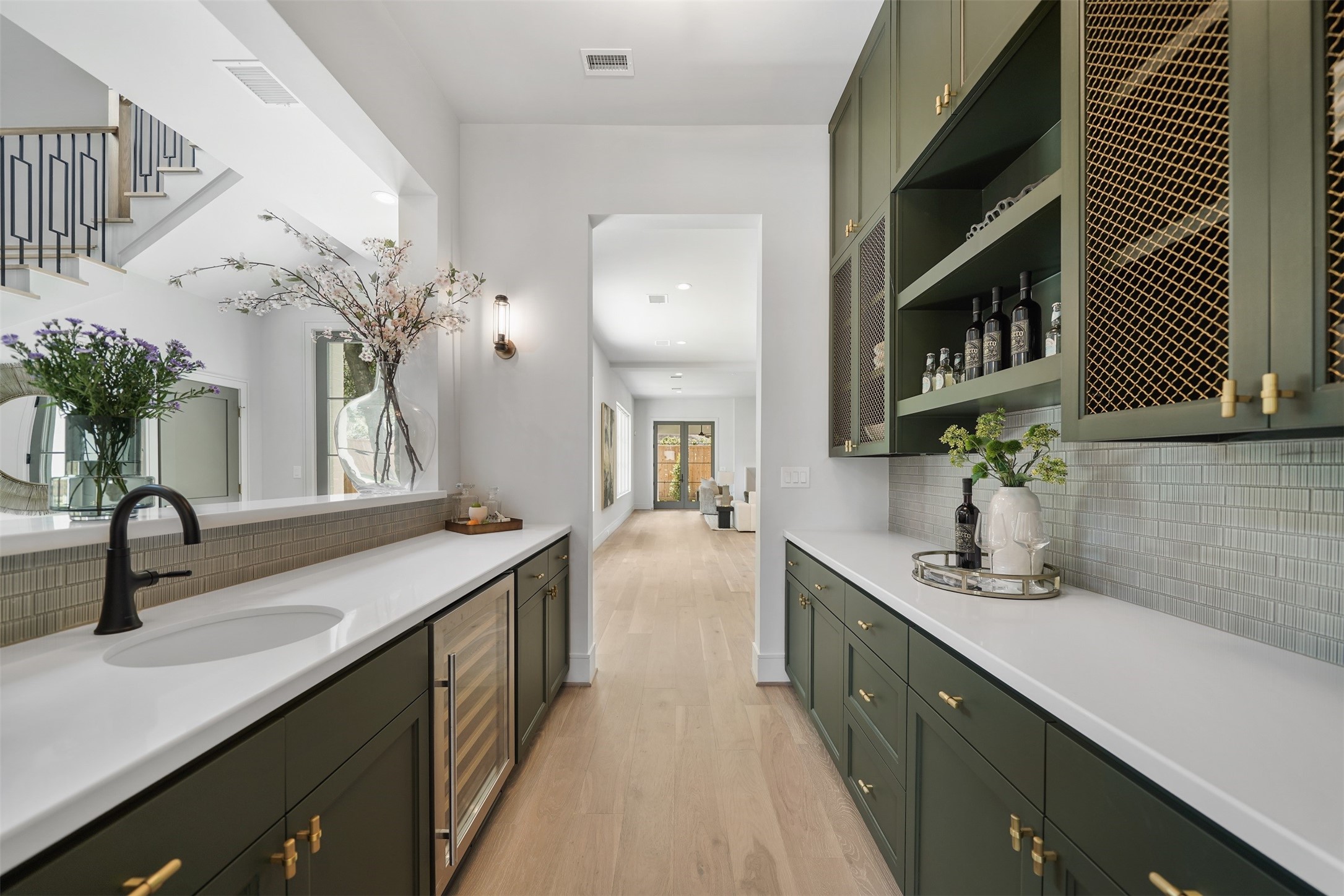 1222 Glourie Drive , Hilshire Village, TX, 77055 | 94339697 | Realty Texas LLC