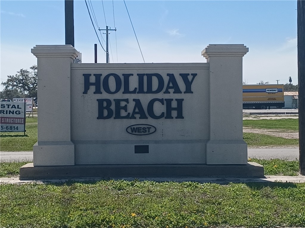 353 N. West Misty Oak Lane, Rockport, TX, 78382 | 436815 | Realty Texas LLC