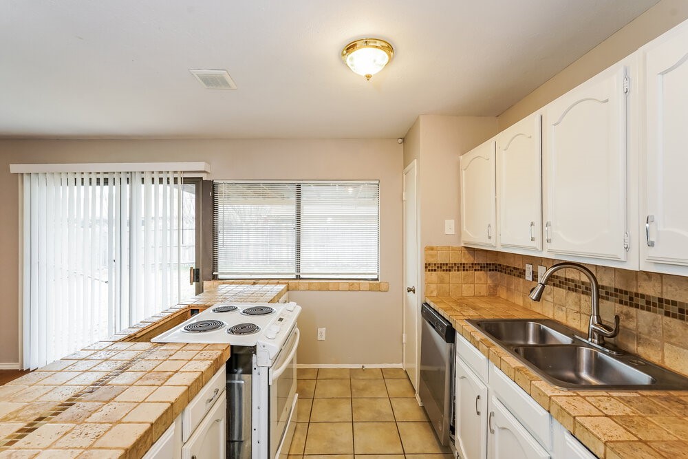 6702 Blackberry Drive , Arlington, TX, 76016 | 20547066 | Realty Texas LLC