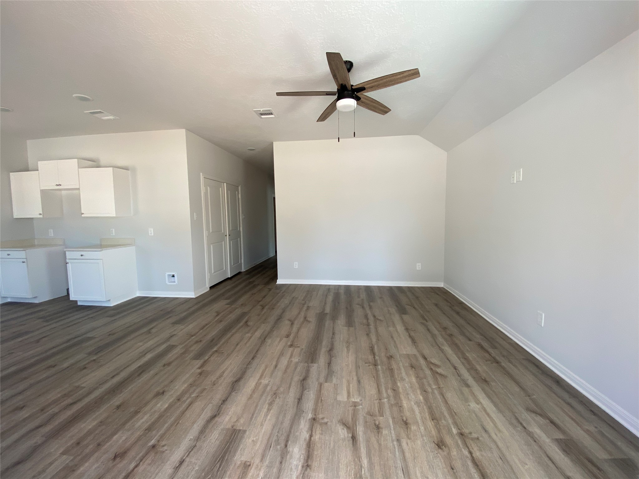 1434 25th Street , Hempstead, TX, 77445 | 67926860 | Realty Texas LLC