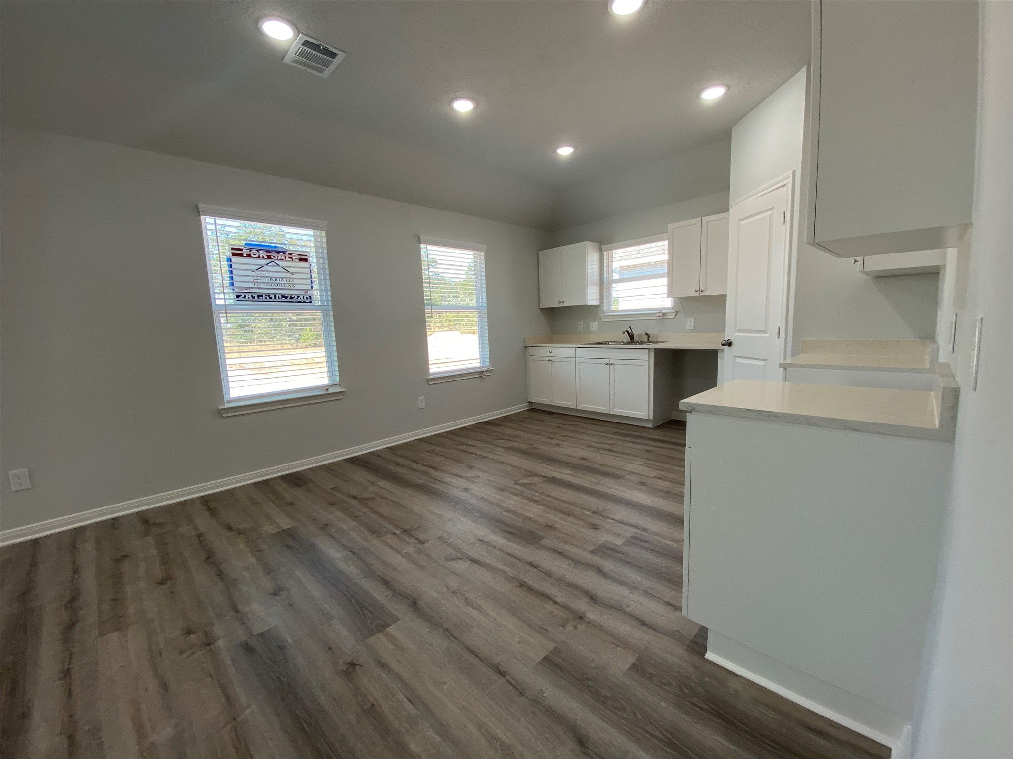1434 25th Street , Hempstead, TX, 77445 | 67926860 | Realty Texas LLC