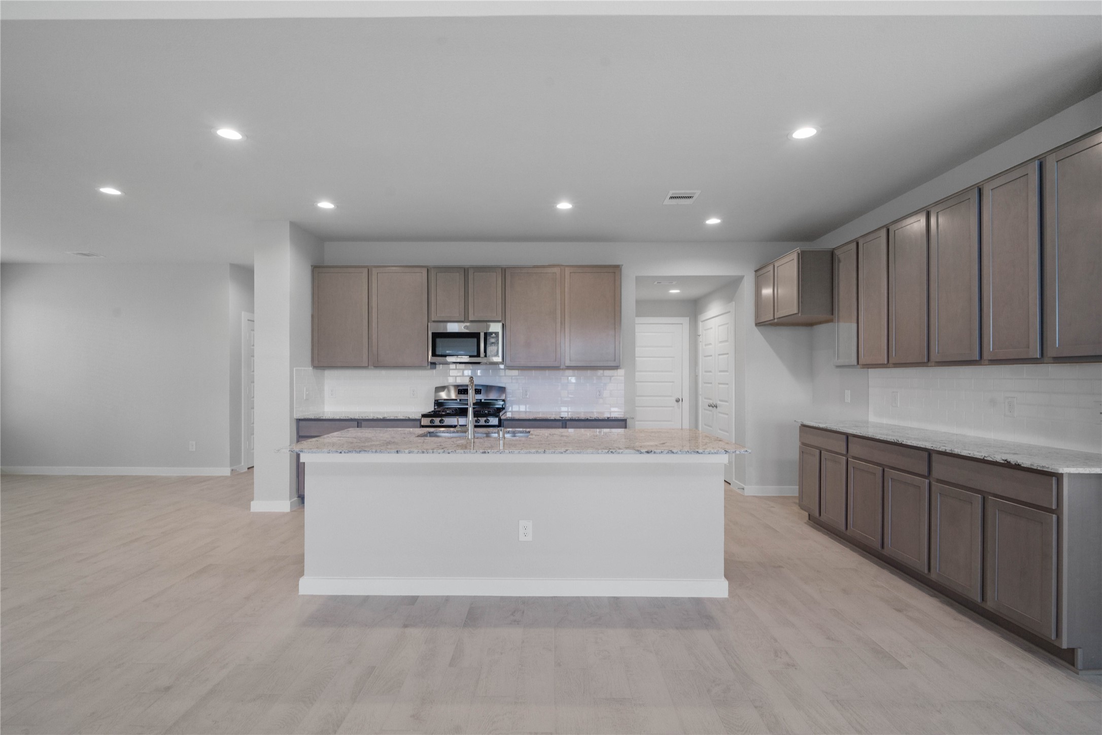 329 Spruce Oak Lane , Waller, TX, 77445 | 2585586 | Realty Texas LLC