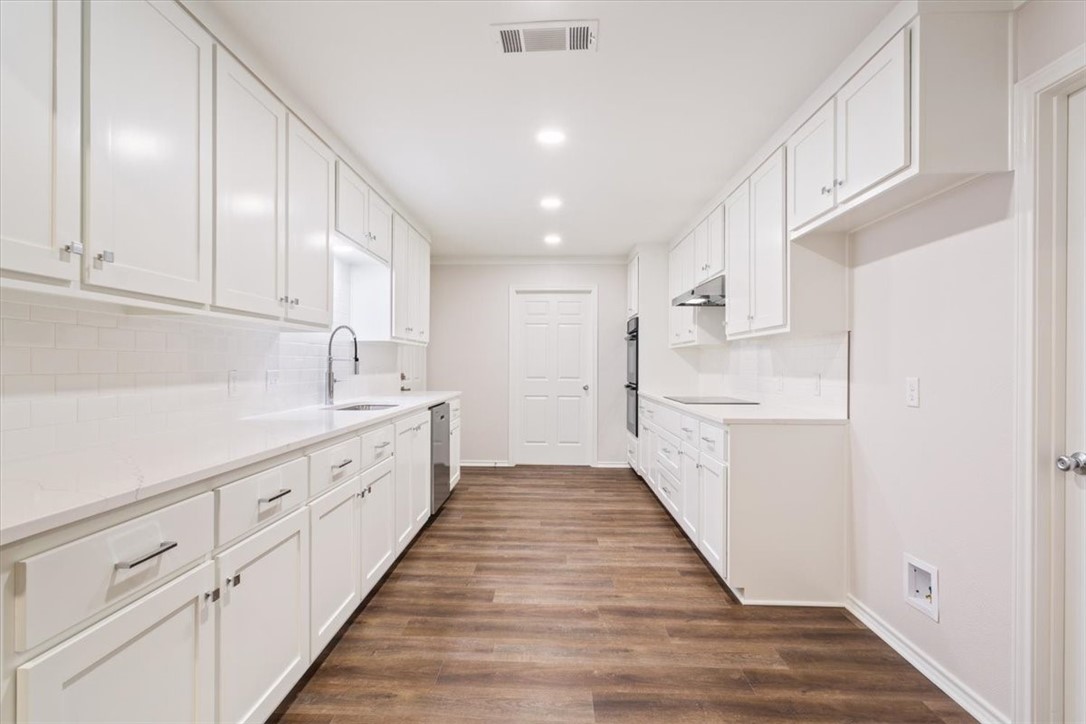 6900 Viking Drive , Waco, TX, 76710 | 220946 | Realty Texas LLC