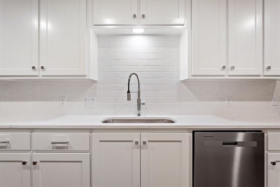 6900 Viking Drive , Waco, TX, 76710 | 220946 | Realty Texas LLC