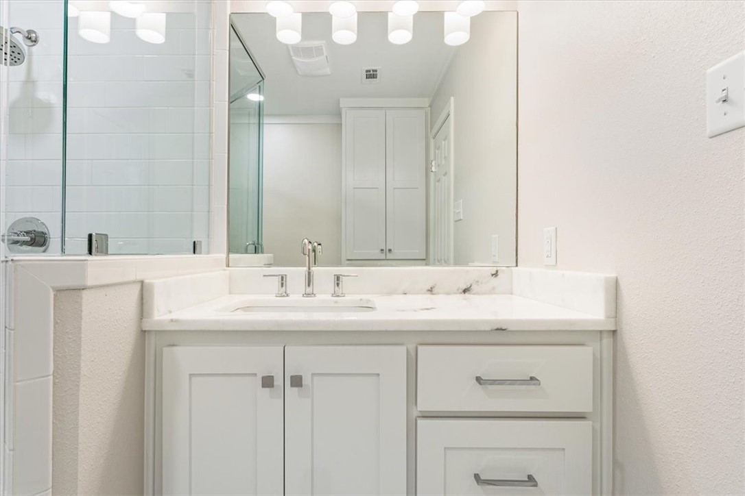 6900 Viking Drive , Waco, TX, 76710 | 220946 | Realty Texas LLC